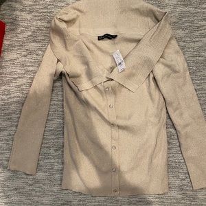 New York & Company Gold Sweater Size XL